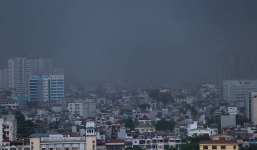 Dự báo thời tiết đêm nay, ngày mai: Hà Nội cảnh báo mưa dông cục bộ ở nhiều nơi