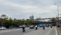 Dự báo thời tiết 9/8: Hà Nội dịu trời chuyển mưa dông, Trung Bộ vẫn nắng nóng