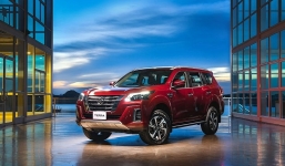 Tin xe hot nhất 16/9: BMW G310R trình làng màu mới, Cận cảnh Toyota Corolla Cross 2022 