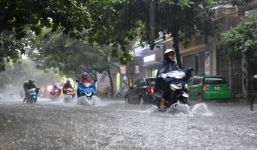 Đợt mưa lớn diện rộng ở Bắc và Trung Bộ đến khi nào chấm dứt?