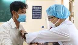 Hà Nội: Người tiêm vaccine AstraZeneca chỉ phải chờ 4 tuần