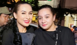 Khoảnh khắc tình mẫu tử chưa từng hé lộ của Phi Nhung và con gái ruột Wendy Phạm