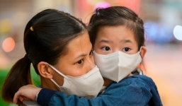 Con gái cố diễn viên Mai Phương tất tưởi nhập viện giữa đêm, fan lo lắng và đồng loạt gửi lời hỏi thăm 