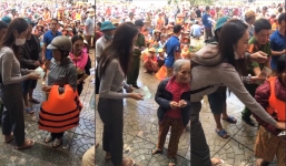 Cách xử lý của Thủy Tiên - Công Vinh khi xuất hiện trường hợp không có tên trong dánh sách cứu trợ