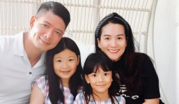 Rũ bỏ hình ảnh siêu mẫu, Bình Minh bị soi ra chi tiết 'phèn' bên cạnh bà xã và hai con gái nhỏ