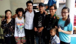 Không để 'quá khứ ngủ yên', Mạc Văn Khoa công khai gương mặt lúc nào cũng như diễn hề thời mới vào nghề