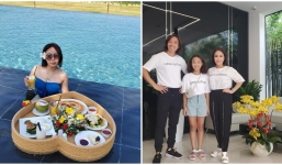 Việt Hương hiếm hoi khoe ảnh sang chảnh trong đồ bơi, U50 mà thân hình chẳng thua kém mỹ nhân nào