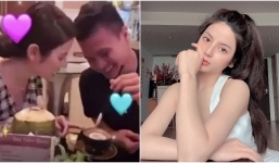 Vừa bị soi hint hẹn hò tình mới trên 'con Mẹc huyền thoại', Quang Hải lại lộ khoảnh khắc tình tứ bên nàng hot girl