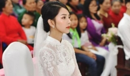 Trầm trồ trước nhan sắc của tân nương Phan Mạnh Quỳnh trong hôn lễ: từ thần thái đến vóc dáng chẳng thể chê vào đâu