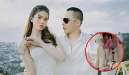 Ngọc Trinh lại cùng Vũ Khắc Tiệp 'song kiếm hợp bích' với tư thế gây đỏ mặt