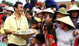 MC Quyền Linh tiếp tục có hành động để lộ con người thật khiến bao người lên tiếng cảm thán