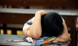 Vụ nam sinh rơi từ tầng 28 chung cư: Công an vào cuộc điều tra người tung video và thư tuyệt mệnh