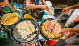 10 địa điểm ăn uống Sài Gòn nức tiếng: Thiên đường ẩm thực ngon - bổ - rẻ chính là đây!