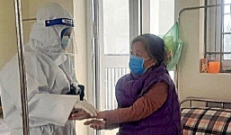 Bí thư Thành ủy Hà Nội Đinh Tiến Dũng: Thắng bại trong phòng, chống Covid-19 nằm ở y tế cơ sở