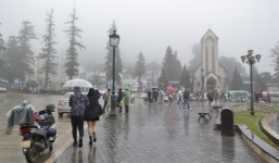 Các tỉnh miền Bắc nhiệt độ giảm sâu, vùng núi có nơi dưới 5 độ 