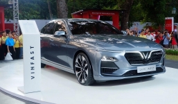 Bảng giá xe VinFast Lux A2.0 tháng 2/2022 đầy đủ các phiên bản: Ưu đãi siêu 'khủng'