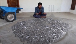 Chất chơi như thanh niên 29 tuổi, góp tiền xu 3 năm để mua mô tô mơ ước