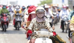 Nắng nóng đầu hè 39 độ ở các tỉnh miền Trung, nhiều nơi nắng gay gắt