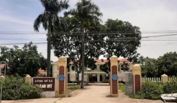 Thanh Hóa: Chủ tịch xã bị người nhà Chủ tịch Hội phụ nữ đánh ghen giữa trụ sở 