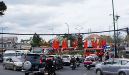 Đà Lạt lấy ý kiến lắp đèn xanh đèn đỏ: Nhiều ý kiến ‘trái chiều'