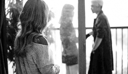 Bị ‘cảm nắng trà xanh’ khi đang có người yêu: Vì sao và phải làm sao?