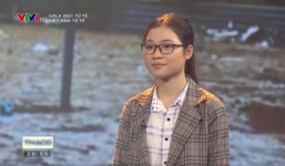 Em bé khóc đến ‘nhói lòng’ vì sách vở ướt nhẹp do trận lũ lịch sử 10 năm trước giờ ra sao?