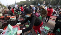 Chuyên gia y tế lên tiếng việc nông sản giải cứu vùng dịch có lây nhiễm SARS-CoV-2 không?