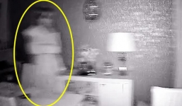 Cặp đôi kiểm tra camera vì cảm thấy có ‘ai đó’ trong nhà và phát hiện sự thật ngỡ ngàng