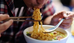 Gan cần 32 ngày để giải độc sau khi cơ thể ăn 1 bát mì?