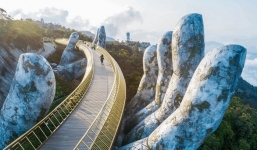 ‘Bàn tay khổng lồ’ Cầu Vàng ở Đà Nẵng tạo ‘địa chấn’, trở thành kỳ quan thế giới mới