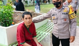 Treo ảnh, gọi cúng giỗ tận 17 năm gia đình mới biết người quá cố… còn sống 