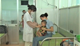 Quảng Nam lại bùng phát dịch tay, chân, miệng ở trẻ em