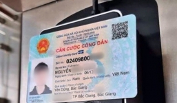 Công an xử lý vụ dân tố bị thu 100.000 đồng làm CCCD gắn chip