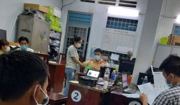 Làm CCCD khổ sở vì không lấy được dấu vân tay, cô gái được anh cán bộ ‘yêu thương’ hết mực