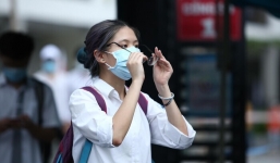 Bài thi môn văn THPT Quốc gia 2021: HS viết Xuân Quỳnh sáng tác 'Sóng' khi đi du thuyền?