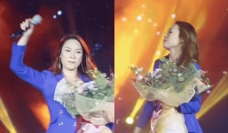 Mỹ Tâm đưa mic hát cùng fan, rồi phải vội thu mic ngay vì lí do ‘khó đỡ’