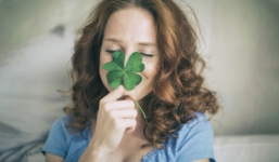 Tử vi hôm nay 6/10/2021: Tuổi Hợi ảm đạm; Tuổi Dần, Mão nhiều niềm vui