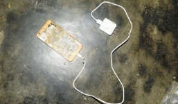 Học sinh lớp 5 ‘không qua khỏi’ vì ‘điện thoại phát nổ khi học online’ có hoàn cảnh hết sức khó khăn