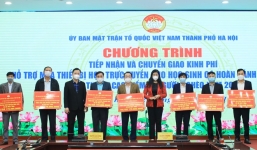 Tiếp nhận và chuyển giao kinh phí hỗ trợ mua thiết bị học trực tuyến cho học sinh khó khăn