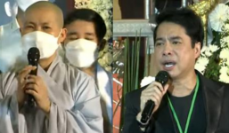 Bênh vực Hồ Văn Cường, Ngọc Sơn bị các con Phi Nhung ‘vỗ mặt’ ngay giữa sân khấu cúng thất