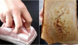 4 cách nhổ lông bì lợn không cần nhíp, hơ lửa, dùng bếp từ cũng làm được