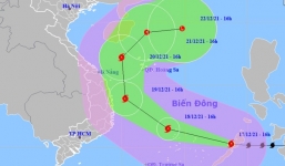 Ứng phó khẩn với siêu cấp bão Rai đang đổ bộ vào biển Đông