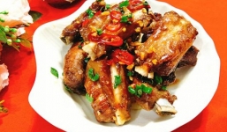 Sườn xào chua ngọt chỉ cần thêm 1 bước này, thịt mềm mịn, ngọt sánh