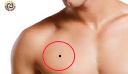 Đàn ông có 1/4 nốt ruồi này: Càng về già càng có tiền của, vợ con được nhờ