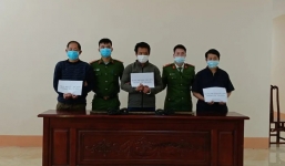 Cần tiền đánh bạc, cán bộ UBND phối hợp phá két trộm 600 triệu rồi báo án