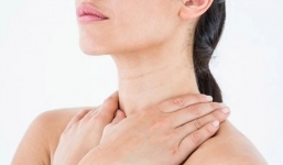 Nhìn 3 giây vào tướng cổ phụ nữ là biết ngay tính cách, sự thành công trong tương lai