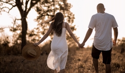 40 stt tình yêu hay, súc tích, chạm tới trái tim bất cứ ai đọc được