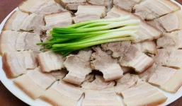 Luộc thịt xong chỉ cần thêm 1 bước: Trắng sạch tinh tươm lại thơm ngon khó cưỡng