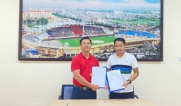 CLB Nam Định ra mắt thuyền trưởng mới, quyết tâm trụ hạng V-League 2022