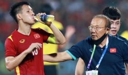 Khám phá 'bí mật' bên trong chai nước màu vàng của ĐT Việt Nam